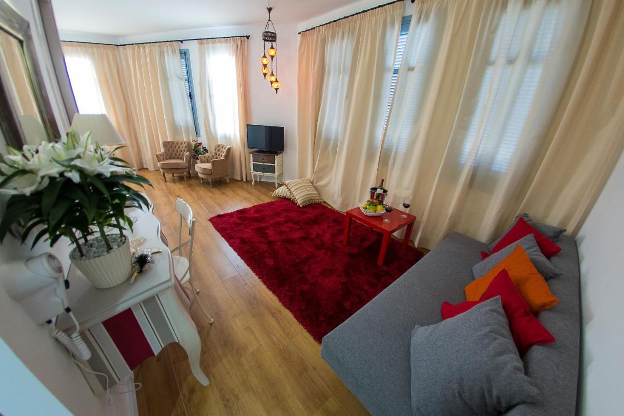 Operetta House Apartment ลาร์นาคา ภายนอก รูปภาพ