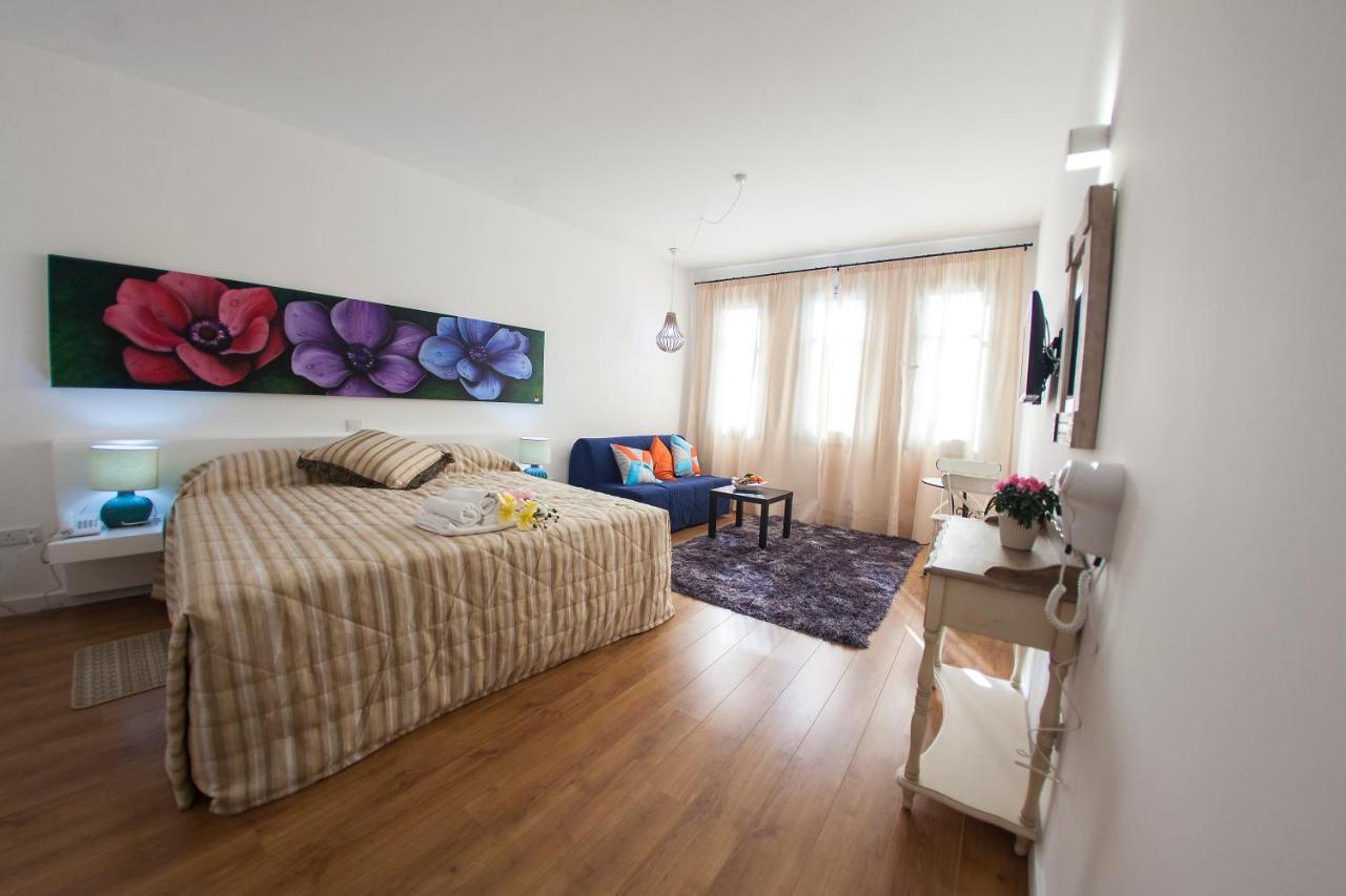 Operetta House Apartment ลาร์นาคา ภายนอก รูปภาพ