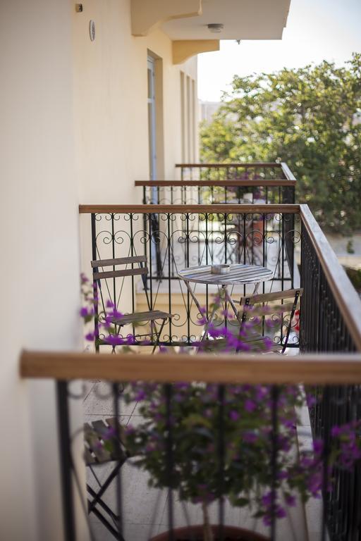 Operetta House Apartment ลาร์นาคา ภายนอก รูปภาพ