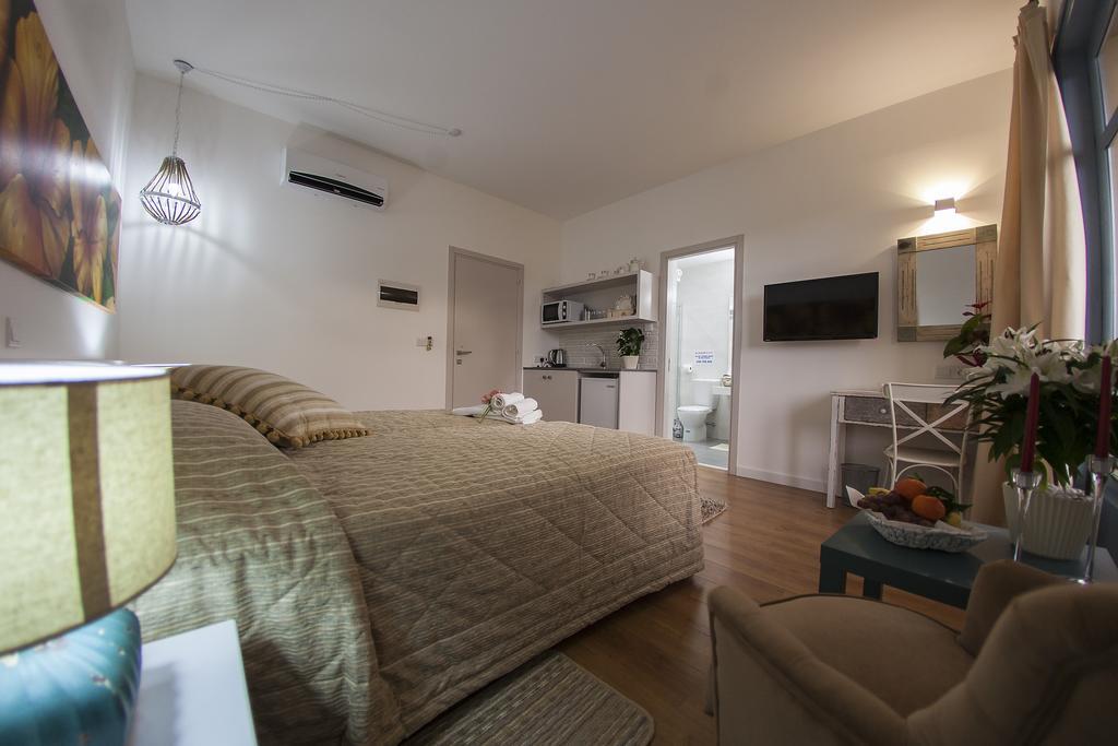 Operetta House Apartment ลาร์นาคา ภายนอก รูปภาพ